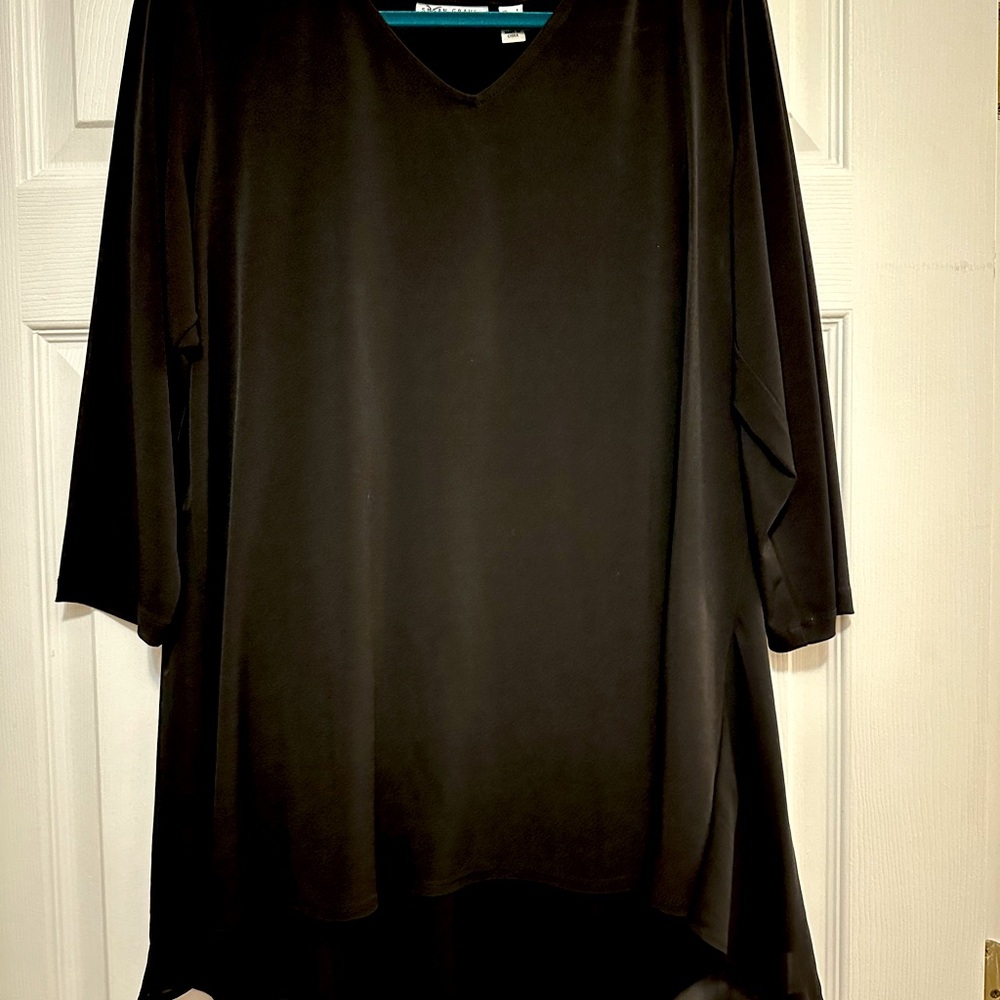 Fun asymmetrical black shirt